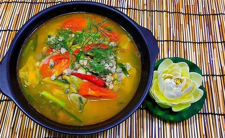 Canh hến cà chua ngon