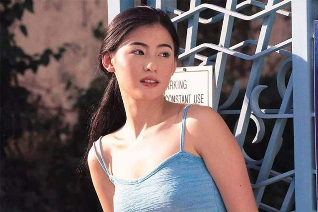 4 kiểu phụ nữ dù đã ngoài tuổi 40 nhưng vẫn thanh khiến thuần túy, khiến bao người say đắm