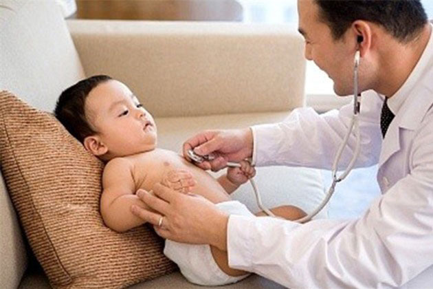 Các hiểu lầm khi chăm trẻ bị viêm đường hô hấp