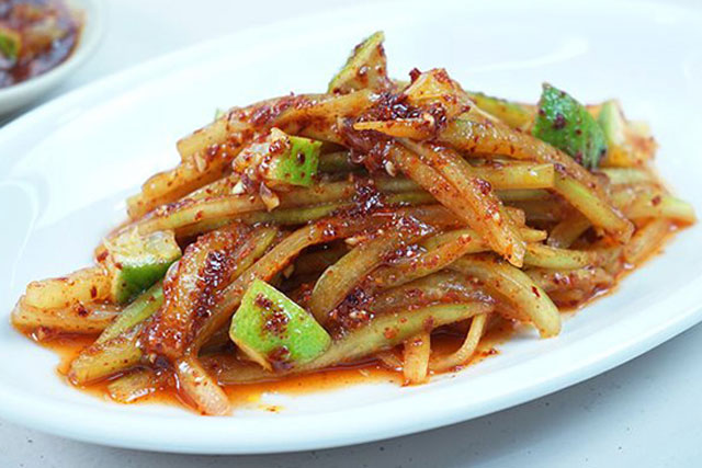 Ăn dưa hấu đừng bỏ vỏ, làm theo cách này có ngay món lạ, cả nhà tấm tắc khen tuyệt vời