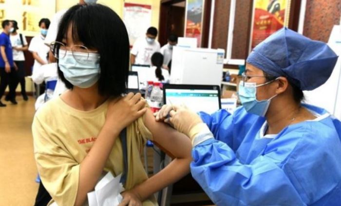 Chuyên gia nói gì về việc tiêm vaccine phòng COVID-19 cho trẻ em?