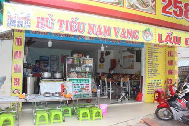 TP Hồ Chí Minh cho phép kinh doanh ăn uống tại chỗ từ ngày 28/10