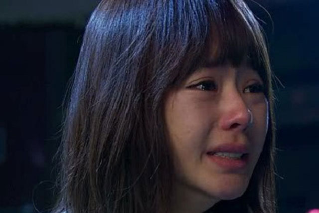 Có thai sau 10 năm chạy chữa, tôi vỡ òa hạnh phúc nhưng vừa thông báo với chồng thì lại gặp phải chuyện "sét đánh"