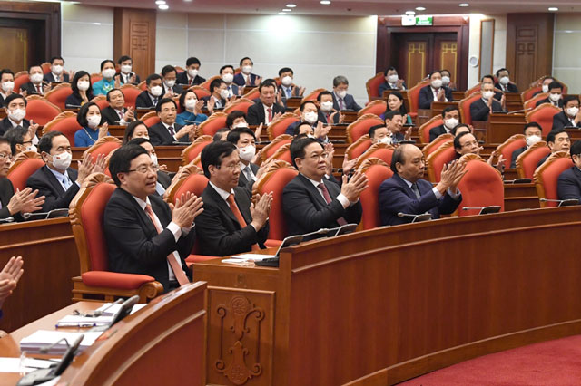 Ban hành quy định mới về 19 điều Đảng viên không được làm