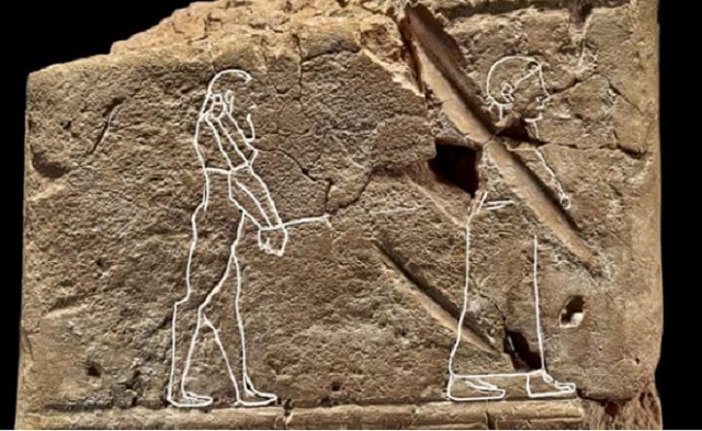 'Hồn ma 3.500 năm tuổi' được bạn đồng hành dẫn lối sang thế giới bên kia