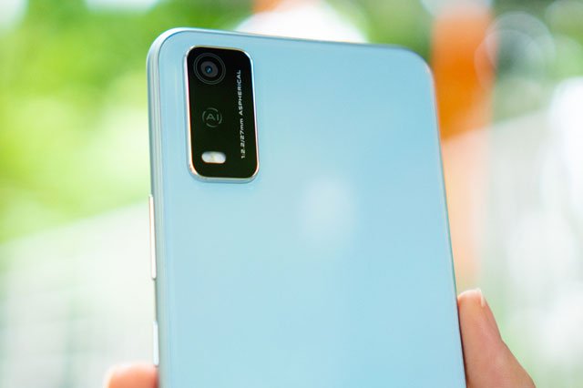 Smartphone pin 5.000 mAh, giá 2,99 triệu đồng tại Việt Nam