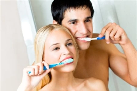 Chăm sóc răng miệng sai cách ảnh hưởng tới sức khỏe