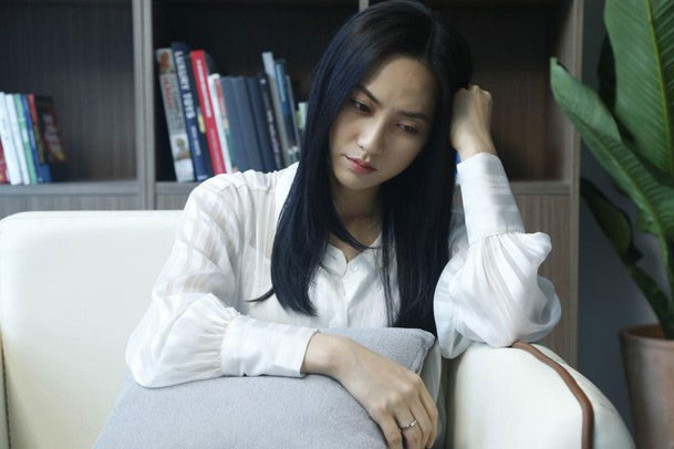 Chồng đưa 2 con về quê nội nhưng nửa năm nay không trở về nhà, để rồi khi biết âm mưu của anh ấy mà tôi hoảng loạn