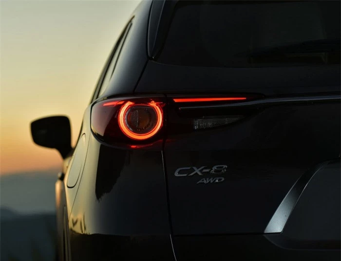 Mazda CX-8 phiên bản nâng cấp ra mắt, giá từ 1,02 tỷ đồng 8