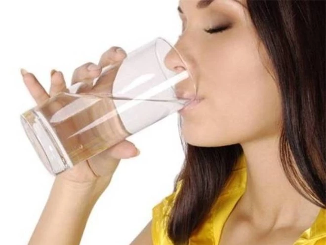 Uống nước đun sôi nhiều lần liệu có bị ung thư không là câu hỏi nhiều người tiêu dùng băn khoăn