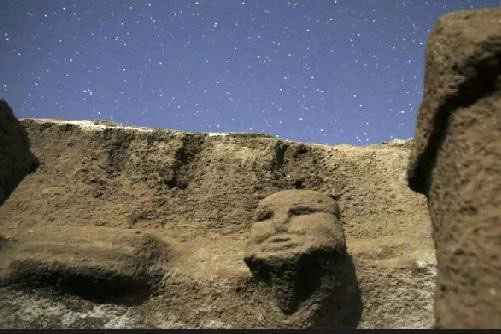 Hình khắc đầu người và dương vật được tìm thấy trong khu khảo cổ 11.000 năm ở Thổ Nhĩ Kỳ