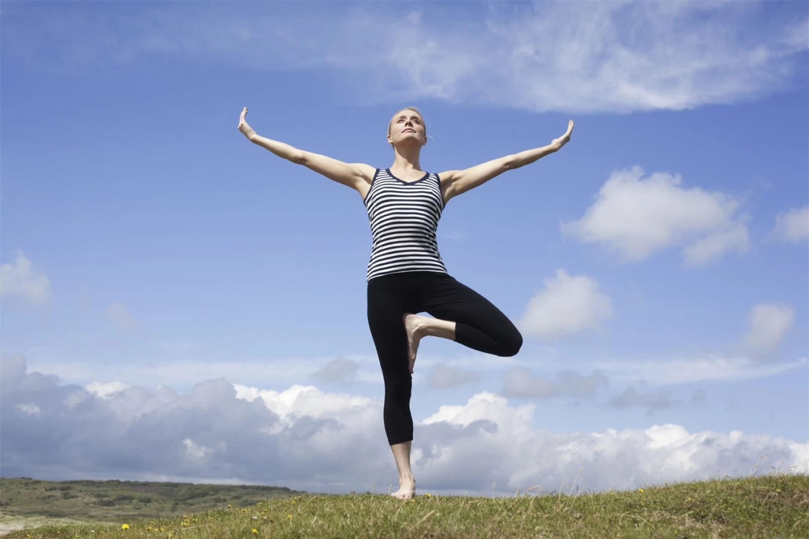 Bài tập yoga phải đi kèm với chế đô dinh dưỡng và lối sống lành mạnh thì mới giúp tăng cân