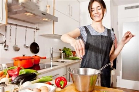 Cần loại bỏ ngay 18 thói quen nấu ăn gây hại sức khỏe