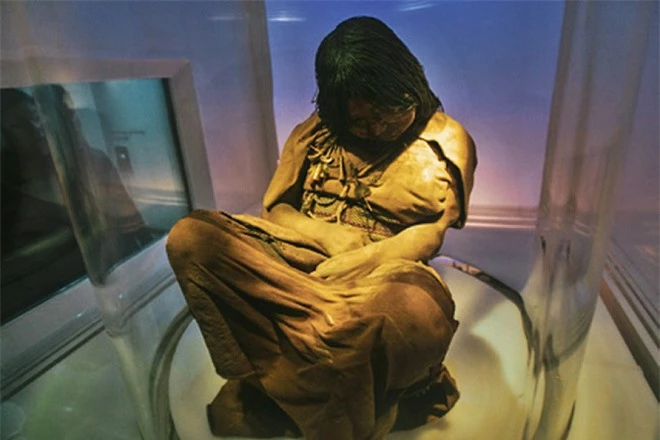 Xác cô gái được chôn từ 500 năm trước vẫn vẹn nguyên nội tạng, da còn đàn hồi như đang ngủ mở ra khám phá đầy bất ngờ của giới khoa học - Ảnh 5.