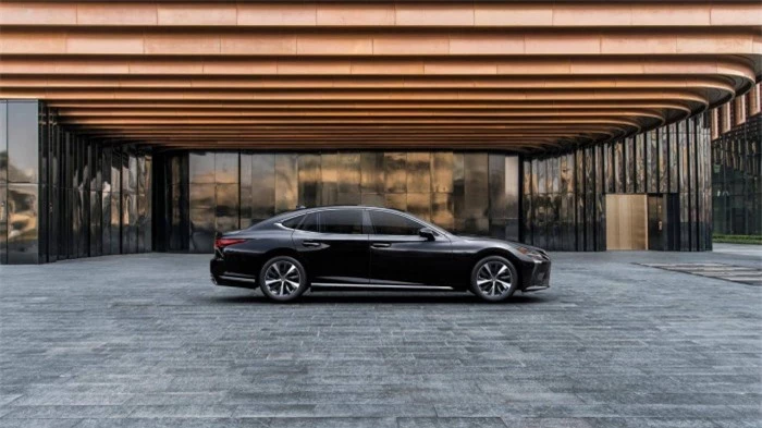 Lexus LS 500 2022 ra mắt, có giá bán từ 1,7 tỷ đồng 16