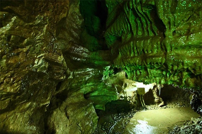 10 hang động đá vôi kỳ diệu hàng triệu năm tuổi ở Nhật 10