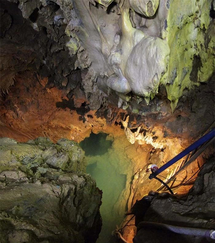 10 hang động đá vôi kỳ diệu hàng triệu năm tuổi ở Nhật 3