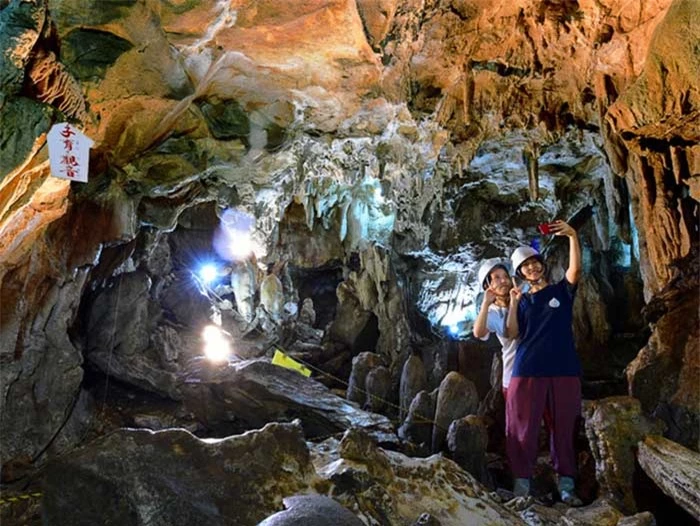 10 hang động đá vôi kỳ diệu hàng triệu năm tuổi ở Nhật 9
