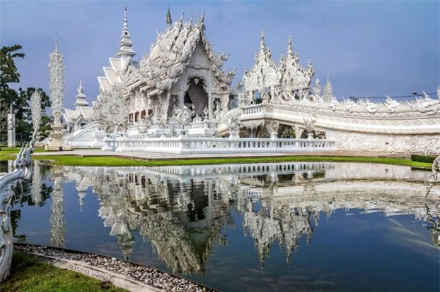 Wat Rong Khun: Ngôi đền Trắng nổi tiếng ở Thái Lan với vẻ đẹp kỳ dị 0