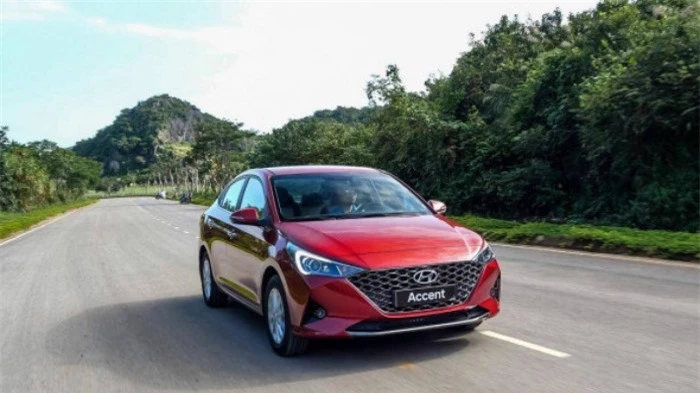 Giá xe Hyundai Accent tháng 11/2021: Lăn bánh từ 514,6 triệu đồng 1