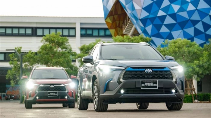 Toyota Corolla Cross hybrid tiết kiệm nhiên liệu cỡ nào? 2