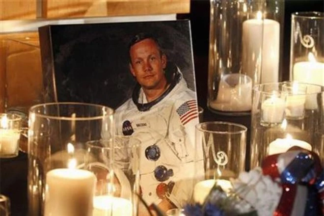 Neil Armstrong là ai, tiểu sử và sự thật cái chết của phi hành gia - Ảnh 2.