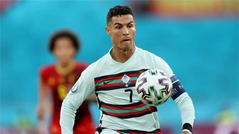 Ronaldo đưa ra phản ứng tuyệt vời sau khi lỡ cơ hội phá kỷ lục