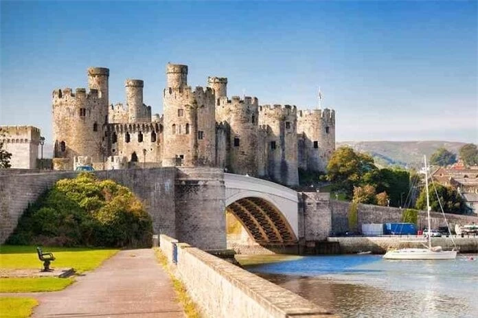 Những bóng ma bên trong lâu đài huyền bí nhất xứ Wales 3