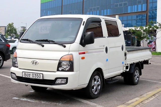 7. Hyundai Porter (doanh số: 4.042 chiếc).