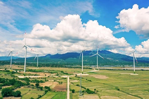 Nhà máy điện gió số 5 Ninh Thuận góp phần đưa Ninh Thuận đến gần với mục tiêu trở thành Trung tâm năng lượng tái tạo của cả nước.