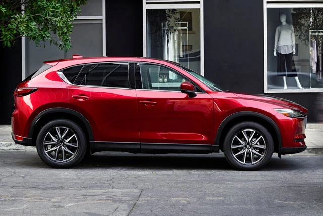 10. Mazda CX-5 2017.