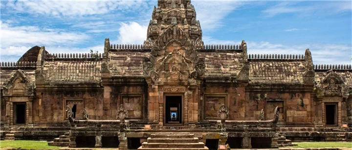 Ngôi đền ở quê nhà Thái được Lisa đem vào MV: Độc đáo cảnh đẹp chỉ có 4 lần/năm  - 2