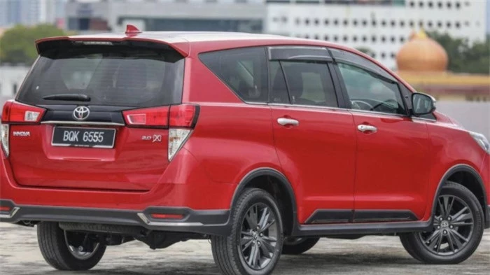 Toyota Innova 2021 bổ sung trang bị, giá từ 623 triệu đồng 3