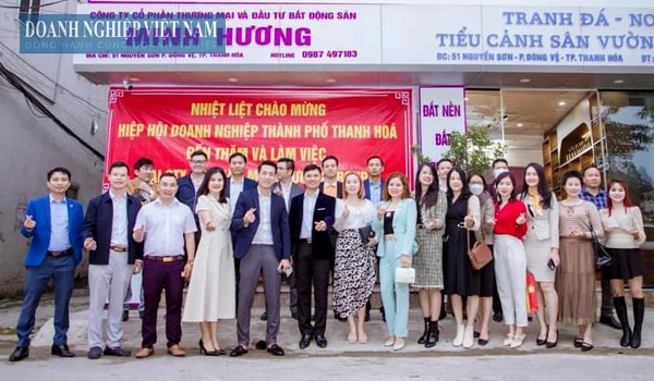 Đoàn HHDN TP Thanh Hóa thăm Công ty TNHH Thiết kế Xây dựng và mỹ thuật Minh Hương.