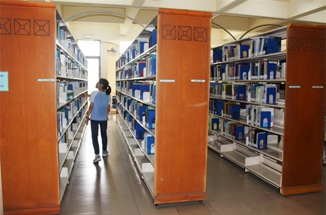 ‘So kè’ những thư viện bậc nhất tại TP. HCM ảnh 5