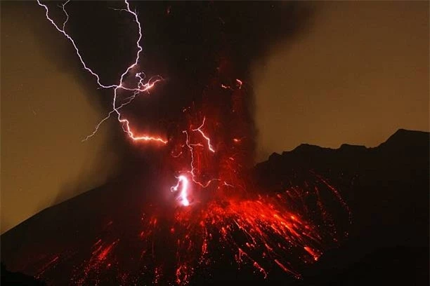 6 ngọn núi lửa hoạt động mạnh và nguy hiểm nhất trên Trái đất
