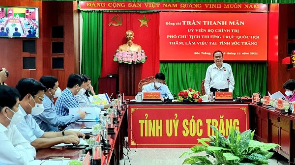Ông Trần Thanh Mẫn, Ủy viên Bộ Chính trị, Phó Chủ tịch Thường trực Quốc hội phát biểu chỉ đạo tại buổi làm việc. 