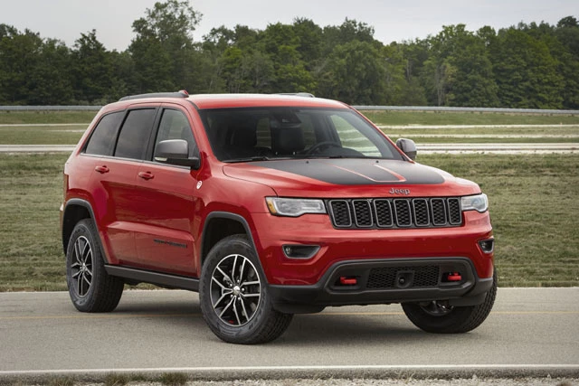 5. Jeep Grand Cherokee (doanh số: 189.727 chiếc).