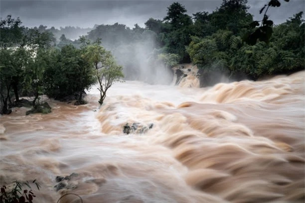Những dòng sông tuyệt đẹp nhưng nguy hiểm nhất thế giới
