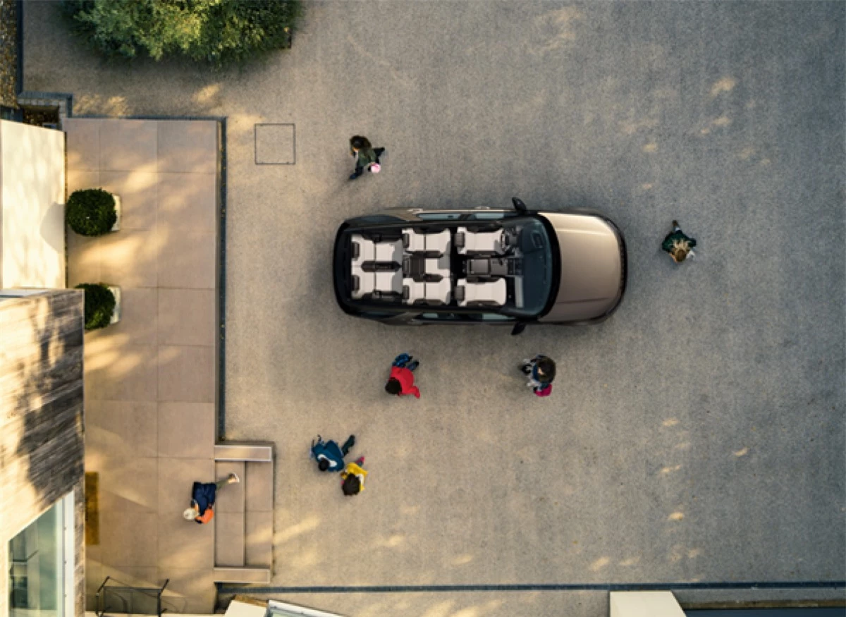 Land Rover Discovery mới có 7 chỗ ngồi tiêu chuẩn, phù hợp cho đại gia đình.