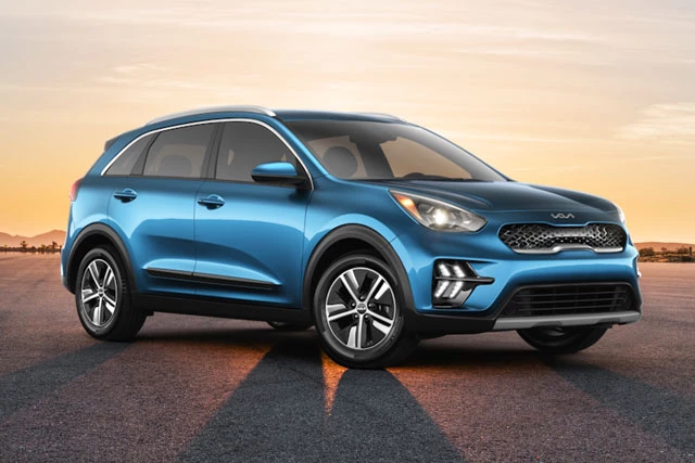 7. Kia Niro 2021 (mức tiêu hao nhiên liệu ở đường hỗn hợp: 4,7 lít/100 km).