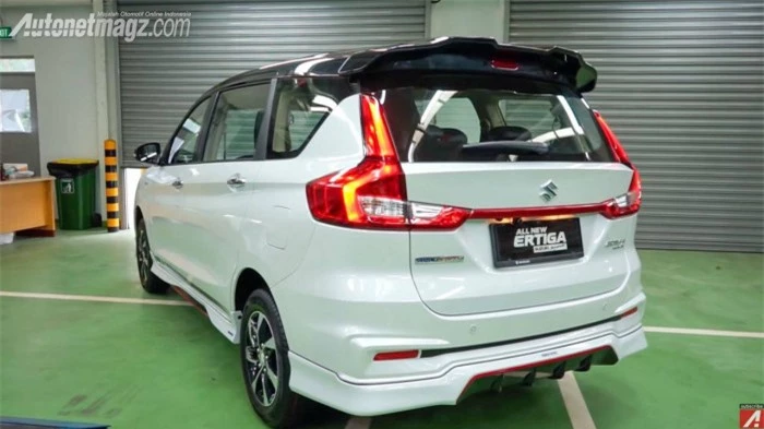 Cận cảnh Suzuki Ertiga FF Sport vừa ra mắt 4