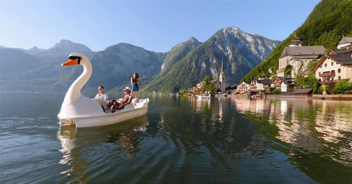 Thăm ngôi làng cổ Hallstatt - Di sản văn hóa 7.000 năm của nước Áo