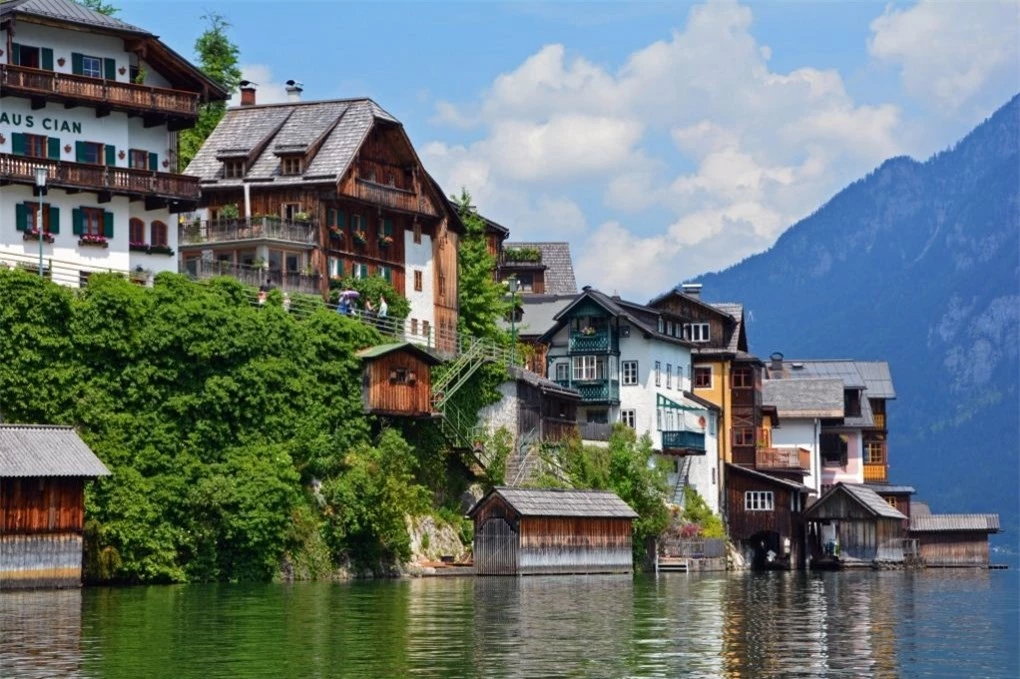 Thăm ngôi làng cổ Hallstatt - Di sản văn hóa 7.000 năm của nước Áo