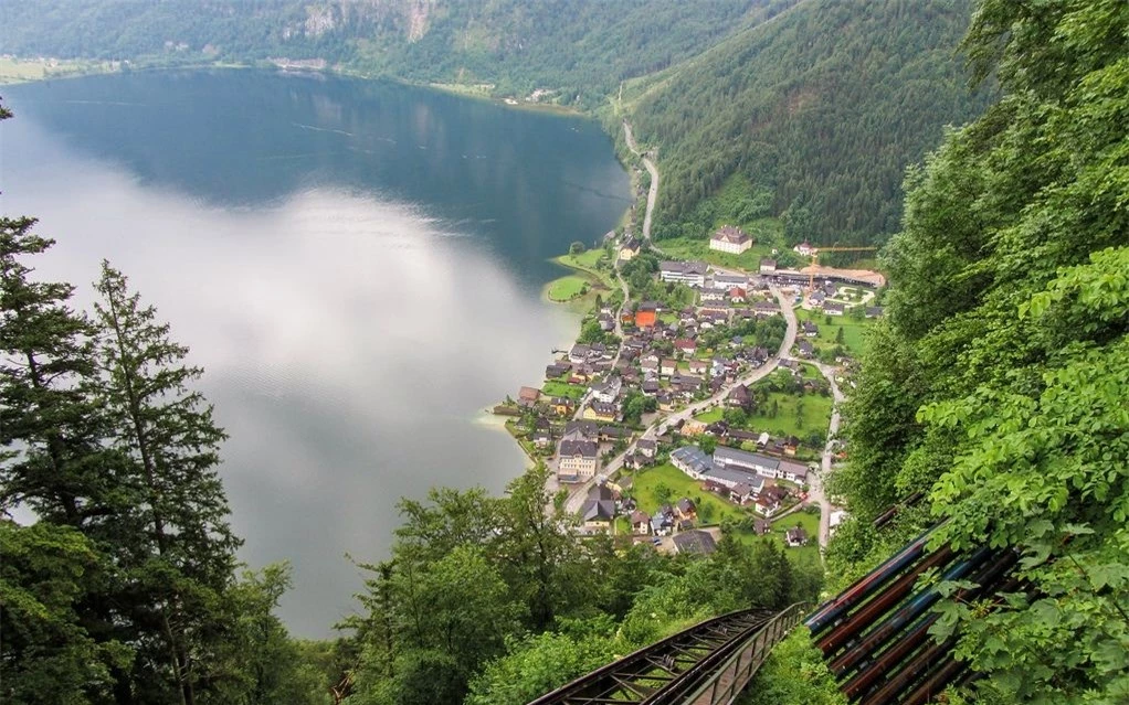 Thăm ngôi làng cổ Hallstatt - Di sản văn hóa 7.000 năm của nước Áo