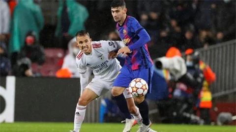 Yusuf Demir tỏa sáng ở vị trí của Messi