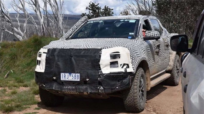 Bộ đôi Ford Ranger Raptor và Everest thế hệ mới lần đầu lộ diện 1