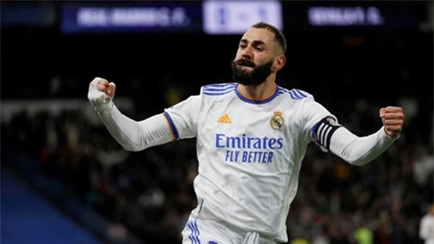 Benzema vượt thành tích ghi bàn lịch sử của Henry