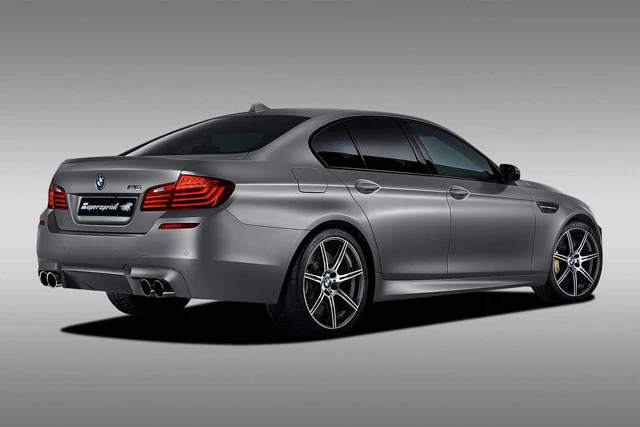 =2. BMW M5 ‘30 Jahre Edition’ 2015 (vận tốc tối đa: 304 km/h).