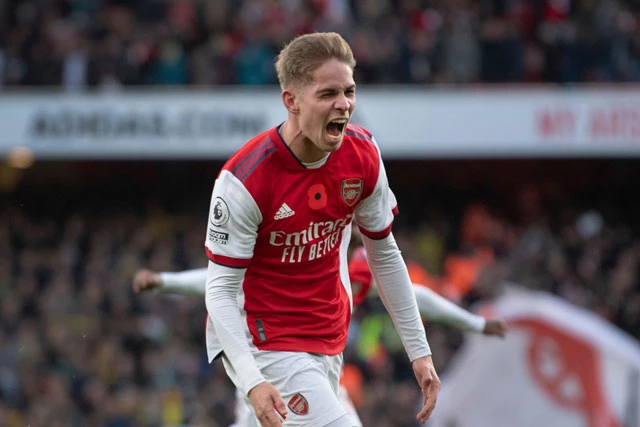 Tiền vệ tấn công: Emile Smith Rowe (Arsenal).